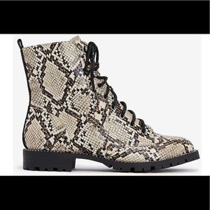 Express combat boots